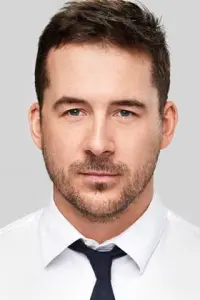 Photo Barry Sloane