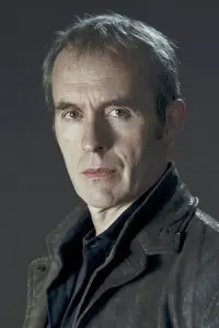 Photo Stephen Dillane