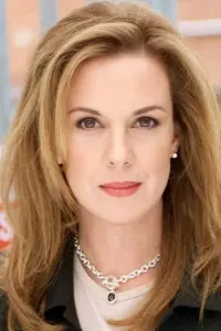 Photo Elizabeth Perkins