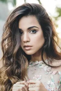 Photo Summer Bishil