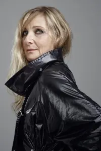 Photo Lesley Sharp