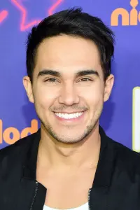 Photo Carlos PenaVega