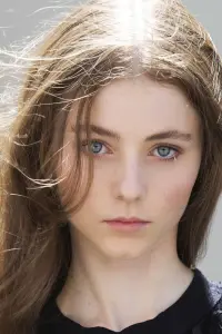 Photo Thomasin McKenzie