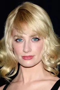 Photo Beth Behrs