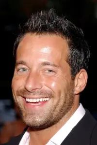 Photo Johnny Messner