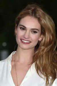 Photo Lily James