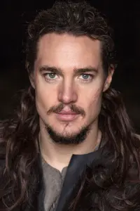 Photo Alexander Dreymon