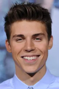 Photo Nolan Gerard Funk