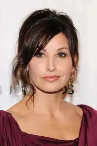 Photo Gina Gershon