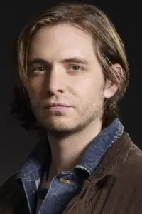 Photo Aaron Stanford