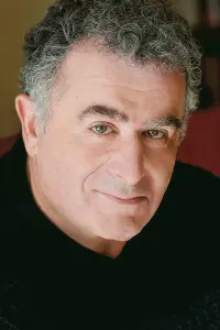 Photo Saul Rubinek