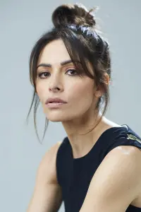 Photo Sarah Shahi