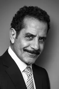 Photo Tony Shalhoub