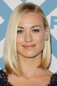 Photo Yvonne Strahovski