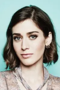 Photo Lizzy Caplan