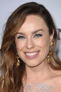 Photo Jessica McNamee