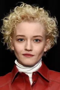 Photo Julia Garner