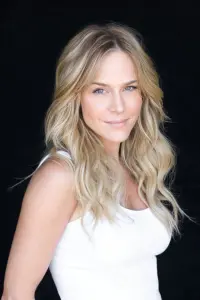 Photo Julie Benz