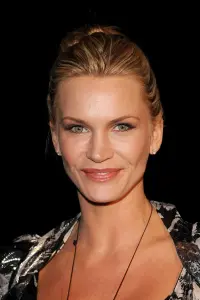 Photo Natasha Henstridge