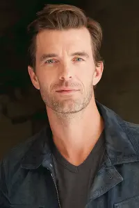 Photo Lucas Bryant