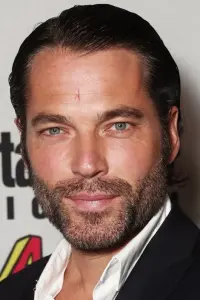 Photo Tim Rozon