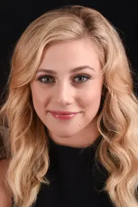 Photo Lili Reinhart