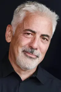 Photo Adam Arkin