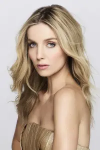 Photo Annabelle Wallis