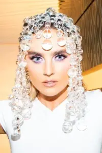 Photo Perrie Edwards