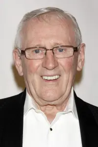 Photo Len Cariou