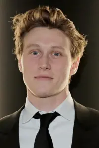 Photo George MacKay