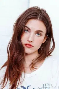 Photo Rainey Qualley