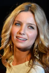 Photo Annabelle Wallis