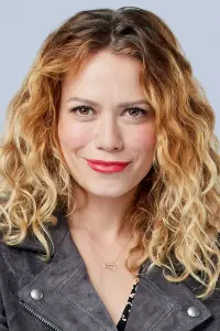 Photo Bethany Joy Lenz