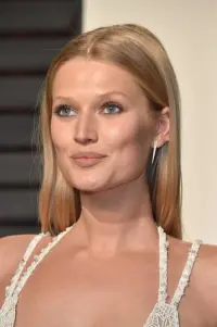 Photo Toni Garrn