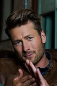 Photo Glen Powell