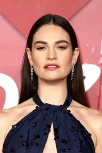 Photo Lily James