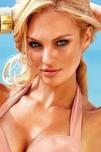 Photo Candice Swanepoel