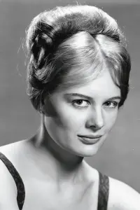 Photo Shirley Knight