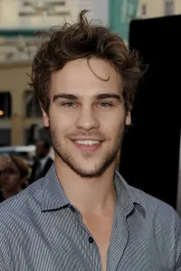 Photo Grey Damon