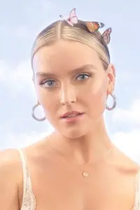 Photo Perrie Edwards