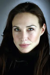 Photo Claire Forlani