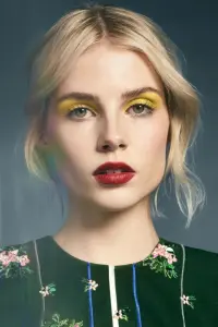 Photo Lucy Boynton