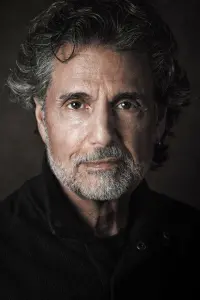 Photo Chris Sarandon