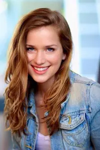 Photo Elizabeth Lail