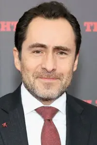 Photo Demián Bichir