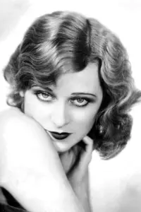 Photo Dorothy Revier