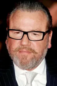 Photo Ray Winstone