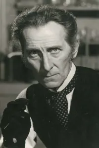 Photo Peter Cushing