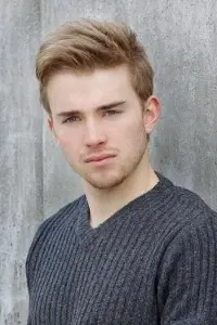 Photo Chandler Massey